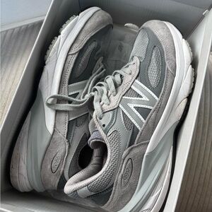 New Balance Gray and White Men's Shoes